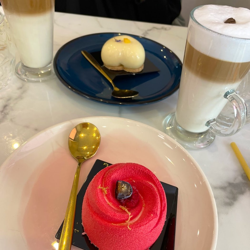 Le Convivial Café 1